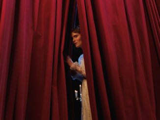 broadway s record breaking 1 9 billion season reflects consumer spending trends