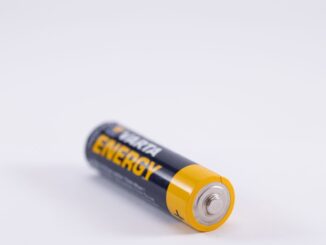 gm expands into energy storage and data centers with new battery technology