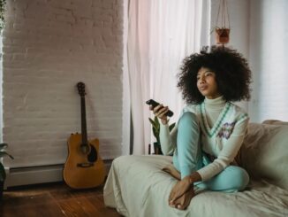 netflixs engagement report cutback signals a shift from growth to defense